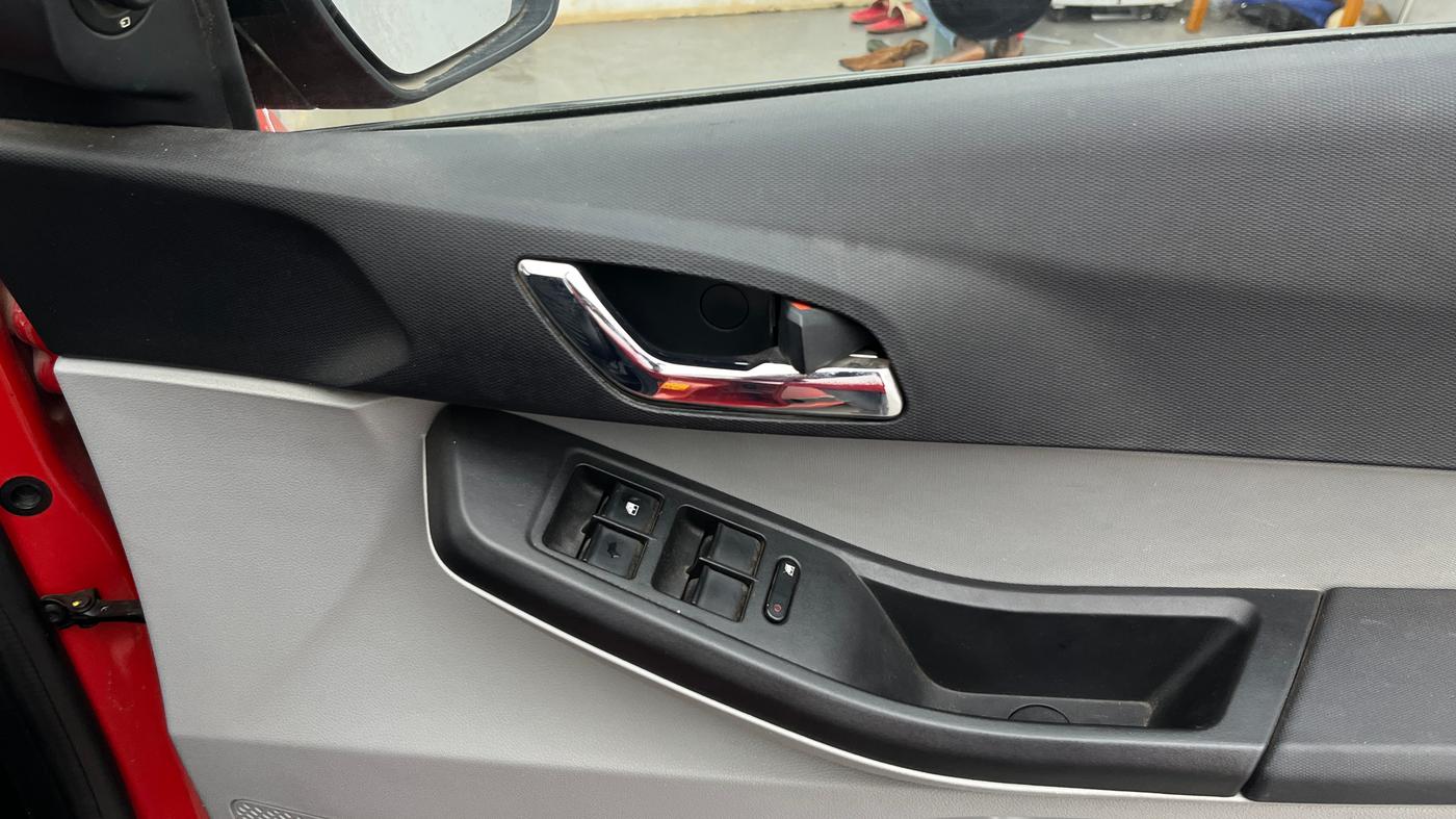 2021 Tata Tiago XZA PLUS PETROL, Petrol, Automatic, 36,532 km, Driver Side Door Panels Control