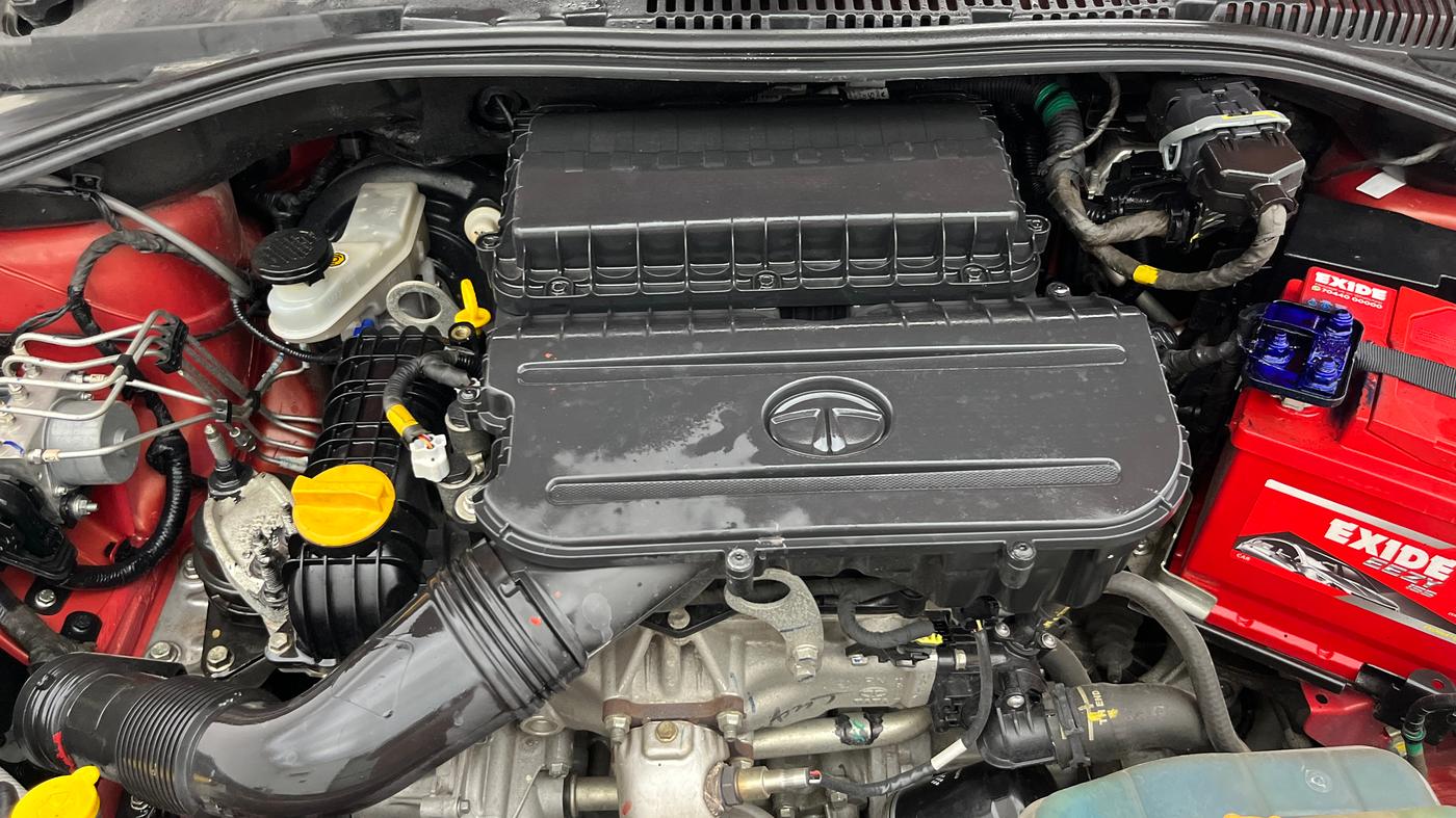 2021 Tata Tiago XZA PLUS PETROL, Petrol, Automatic, 36,532 km, Engine View