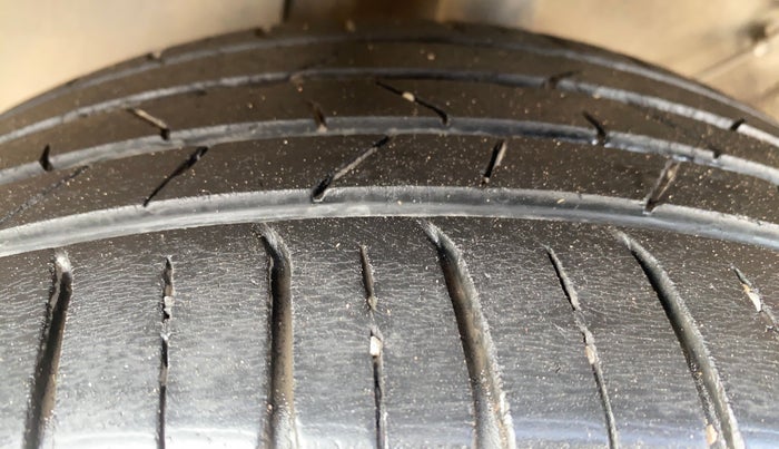 2023 KIA SONET HTX 1.0 DCT, Petrol, Automatic, 46,808 km, Left Front Tyre Tread