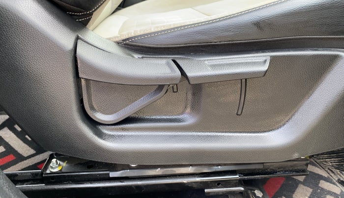 2023 KIA SONET HTX 1.0 DCT, Petrol, Automatic, 46,808 km, Driver Side Adjustment Panel