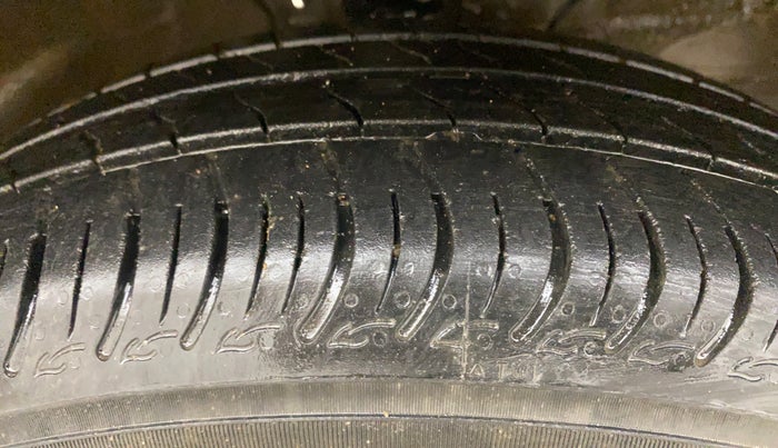 2023 Maruti S PRESSO VXI PLUS (O) AMT, Petrol, Automatic, 36,469 km, Right Front Tyre Tread