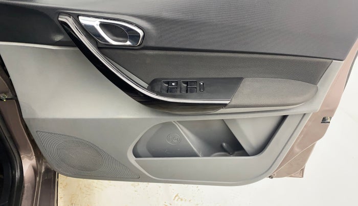 2018 Tata TIGOR XZA PETROL, Petrol, Automatic, 82,990 km, Driver Side Door Panels Control