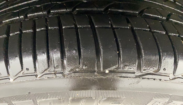 2018 Tata TIGOR XZA PETROL, Petrol, Automatic, 82,990 km, Right Front Tyre Tread