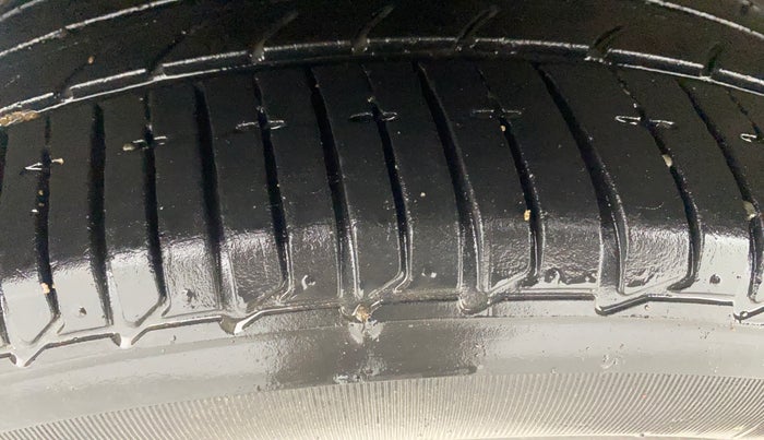 2018 Tata TIGOR XZA PETROL, Petrol, Automatic, 82,990 km, Right Rear Tyre Tread