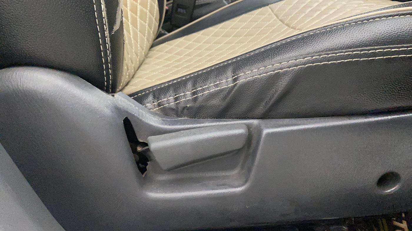 2019 Maruti Alto K10 VXI, Petrol, Manual, 30,434 km, Driver Side Adjustment Panel