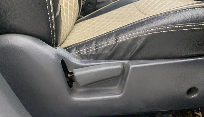 2019 Maruti Alto K10 VXI, Petrol, Manual, 30,381 km, Driver Side Adjustment Panel