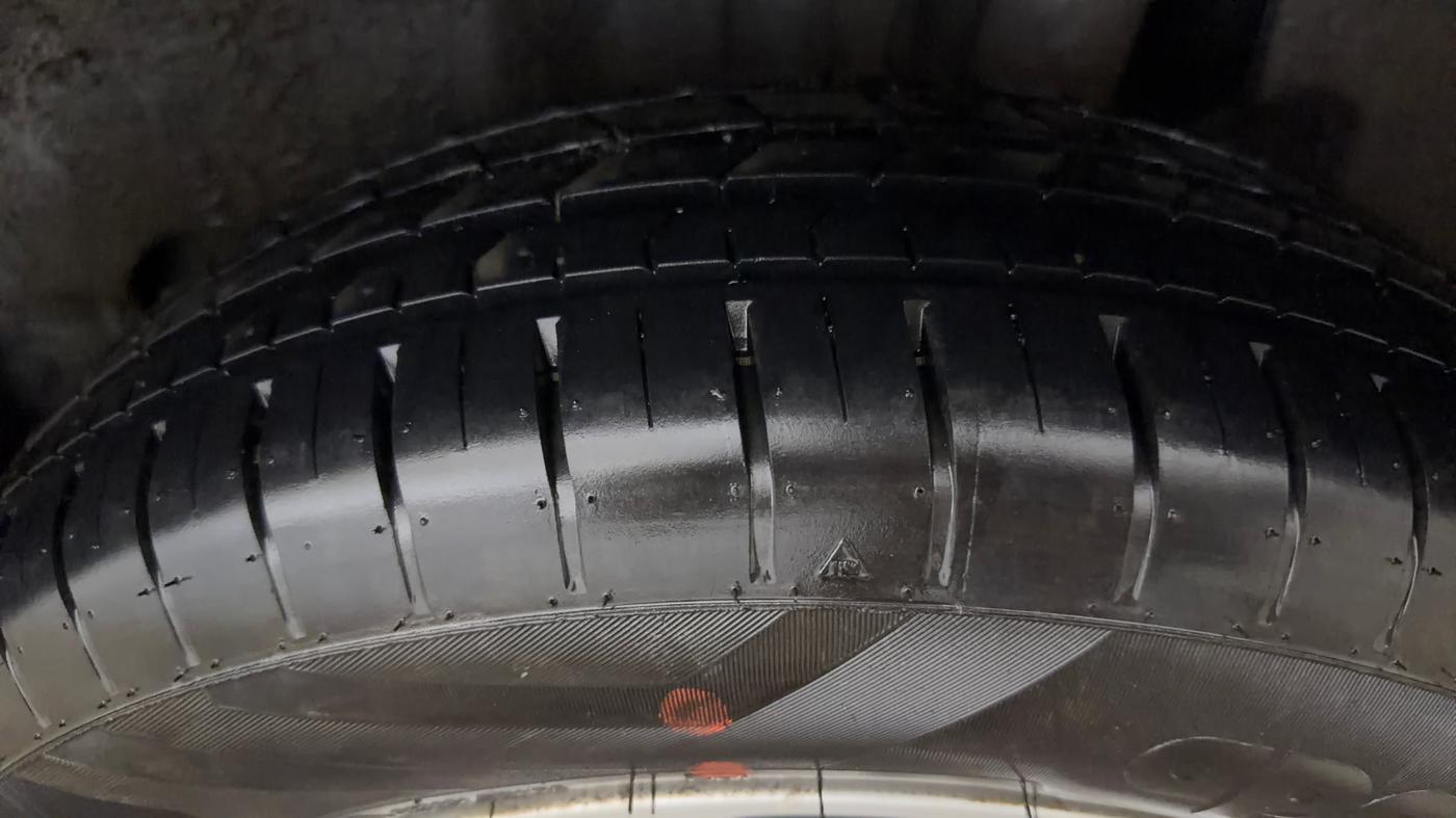2019 Maruti Swift ZXI AMT, Petrol, Automatic, 58,115 km, Left Rear Tyre Tread