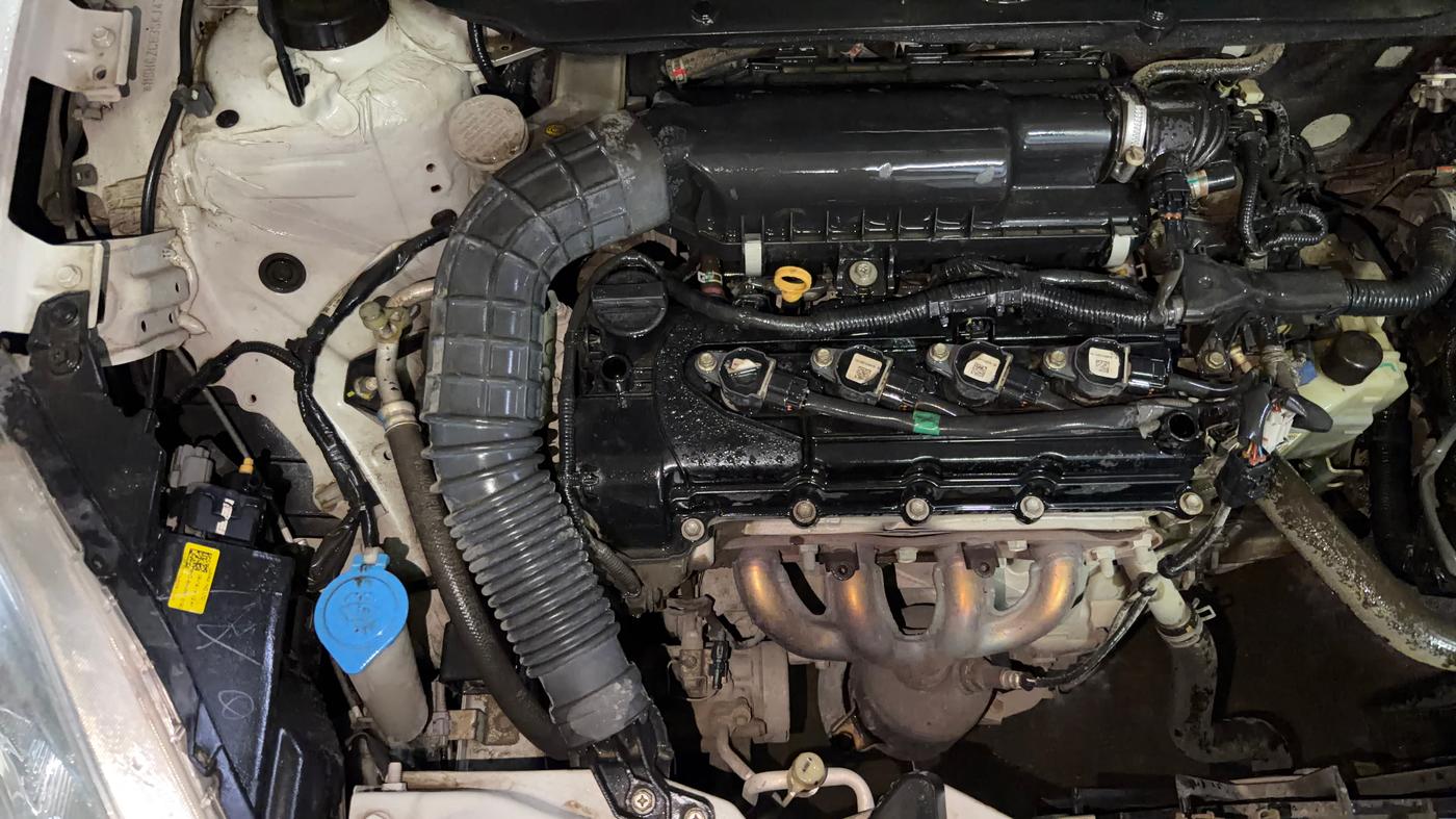 2019 Maruti Swift ZXI AMT, Petrol, Automatic, 58,115 km, Engine View - Right