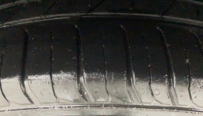 2019 Tata NEXON XZ PLUS DIESEL, Diesel, Manual, 1,07,991 km, Left Front Tyre Tread