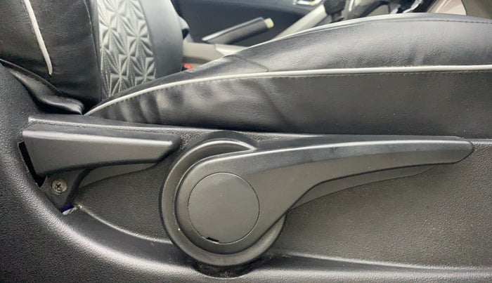 2019 Tata NEXON XZ PLUS DIESEL, Diesel, Manual, 1,07,991 km, Driver Side Adjustment Panel