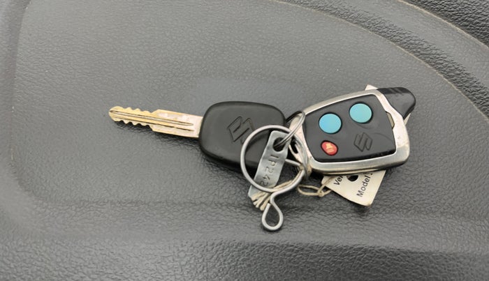 2015 Maruti Alto K10 VXI AMT, Petrol, Automatic, 52,699 km, Key Close Up