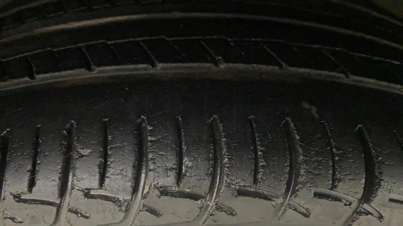 2018 Hyundai Elite i20 ASTA 1.2  CVT, Petrol, Automatic, 49,659 km, Left Front Tyre Tread