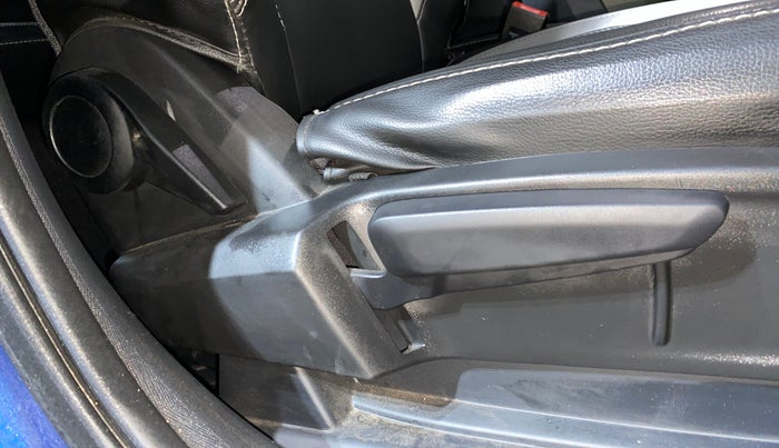 2023 Tata ALTROZ XM PLUS SUNROOF, CNG, Manual, 16,224 km, Driver Side Adjustment Panel