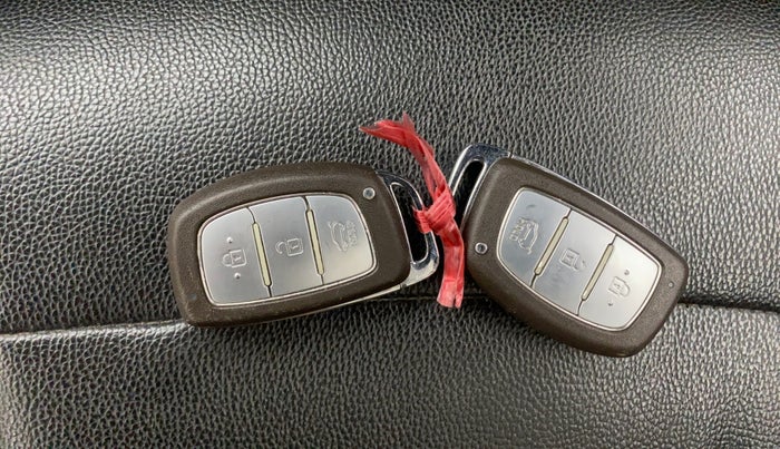 2016 Hyundai Elite i20 ASTA 1.2, Petrol, Manual, 63,966 km, Key Close Up