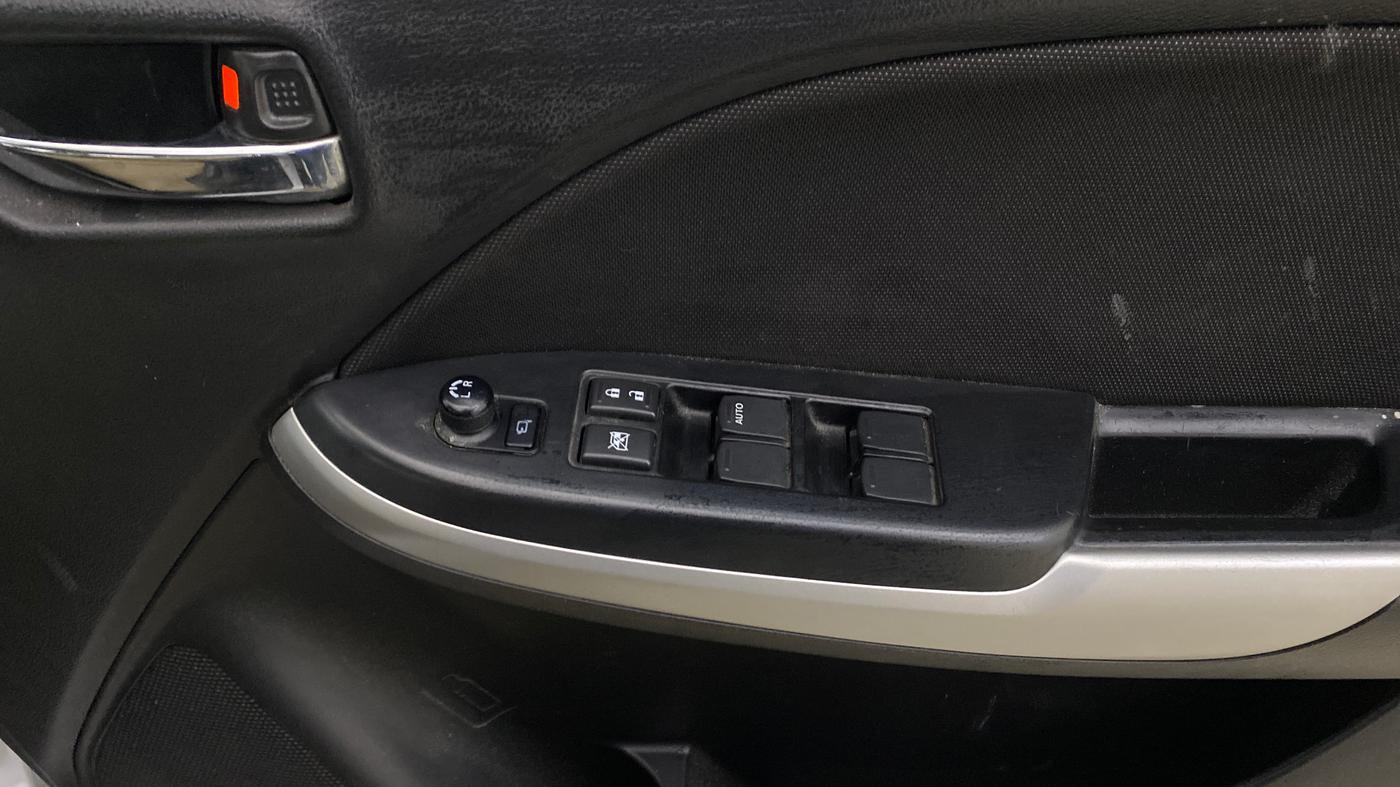 2018 Maruti Baleno DELTA CVT PETROL 1.2, Petrol, Automatic, 36,212 km, Driver Side Door Panels Control