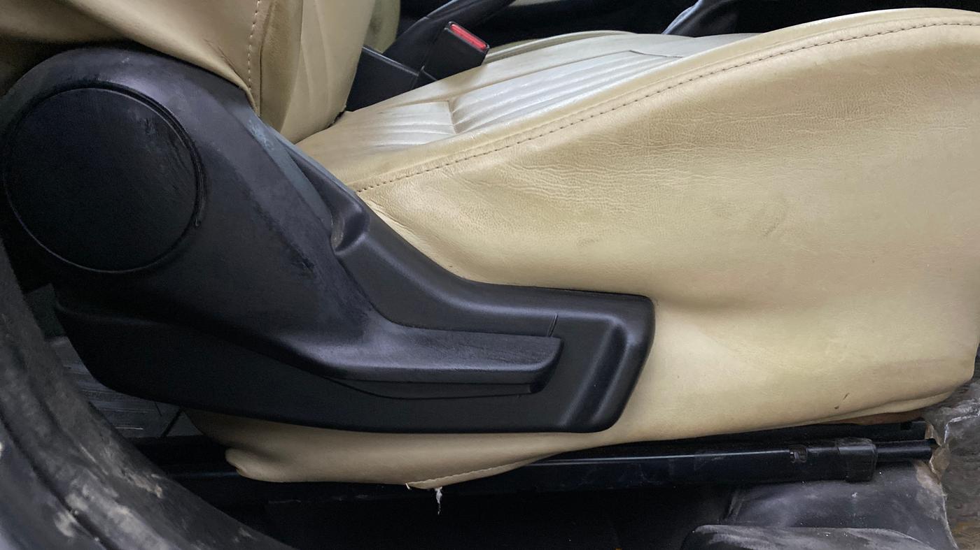 2018 Maruti Baleno DELTA CVT PETROL 1.2, Petrol, Automatic, 36,212 km, Driver Side Adjustment Panel