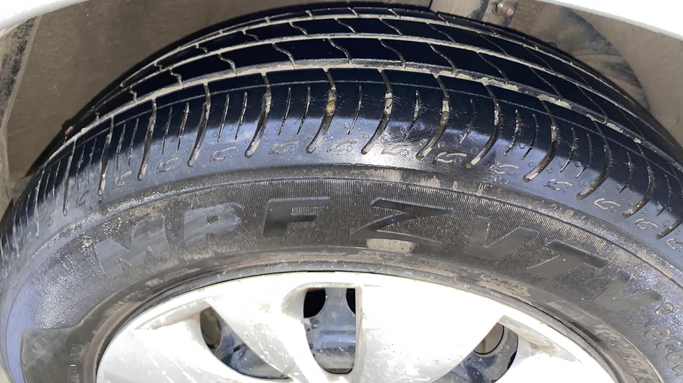 2018 Maruti Baleno DELTA CVT PETROL 1.2, Petrol, Automatic, 36,212 km, Right Front Tyre Tread