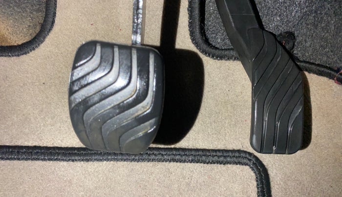 2020 Renault Kwid RXT 1.0 AMT (O), Petrol, Automatic, 19,478 km, Pedals