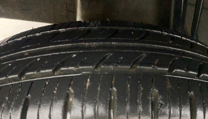 2020 Renault Kwid RXT 1.0 AMT (O), Petrol, Automatic, 19,478 km, Right Rear Tyre Tread