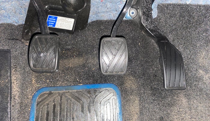 2021 Maruti S Cross ZETA 1.5, Petrol, Manual, 27,323 km, Pedals