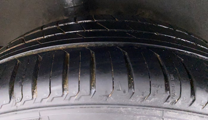 2013 Renault Pulse RX Z DIESEL, Diesel, Manual, 69,996 km, Right Rear Tyre Tread