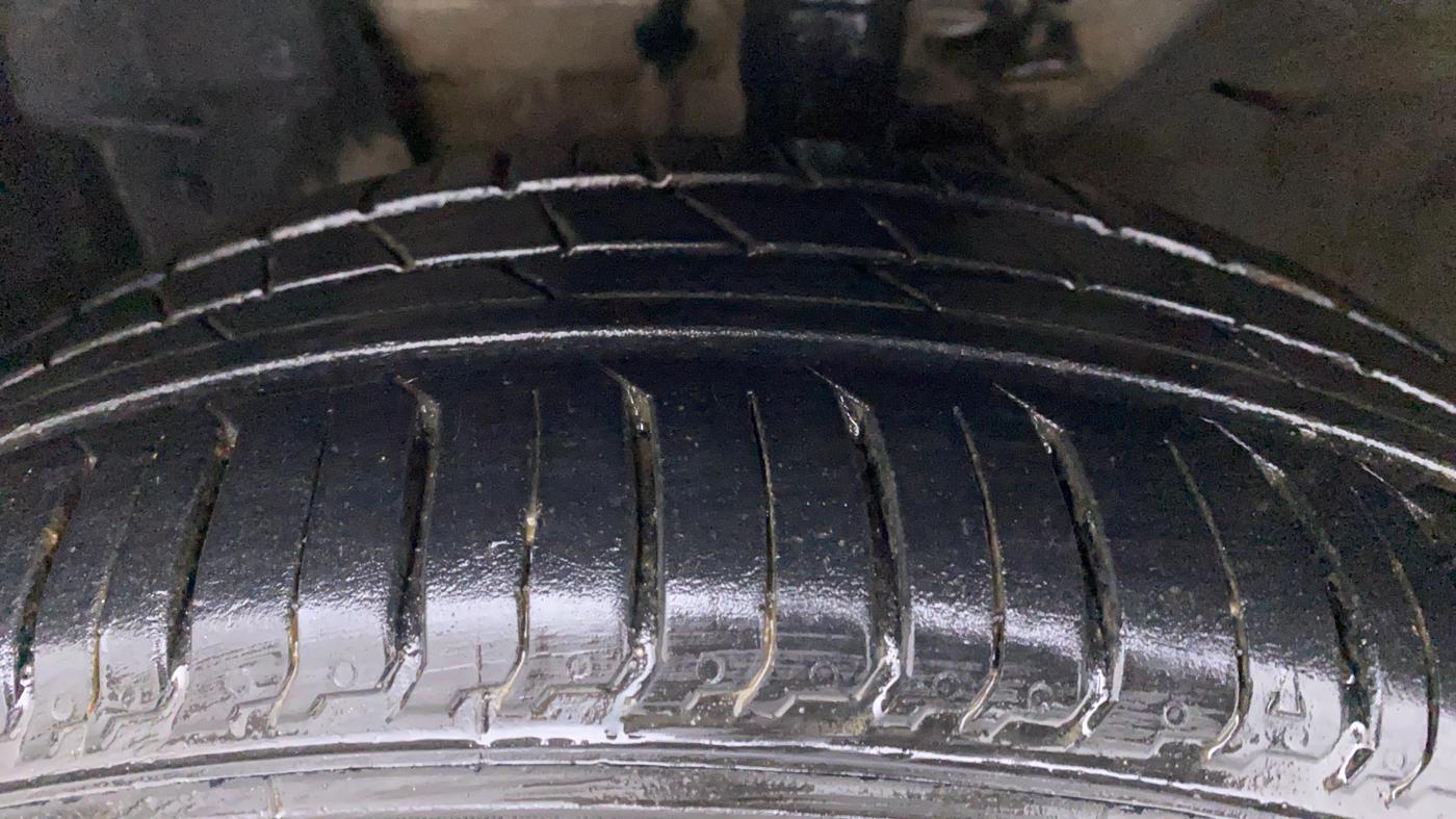 2013 Renault Pulse RX Z DIESEL, Diesel, Manual, 69,996 km, Left Front Tyre Tread