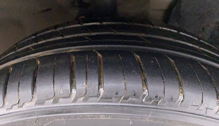 2013 Renault Pulse RX Z DIESEL, Diesel, Manual, 69,996 km, Right Front Tyre Tread