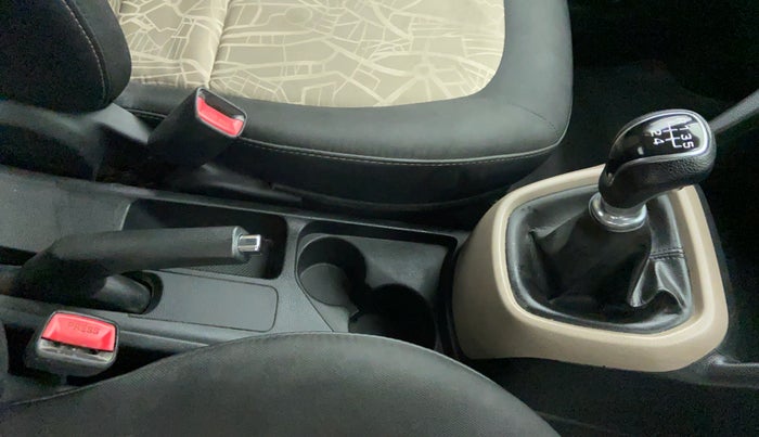 2014 Hyundai Grand i10 ASTA 1.1 CRDI, Diesel, Manual, 55,167 km, Gear Lever