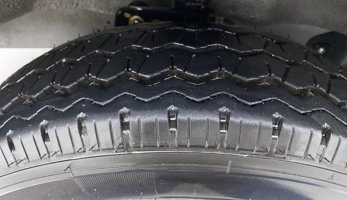 2021 Maruti Eeco 5 STR WITH AC PLUSHTR, Petrol, Manual, 2,833 km, Left Front Tyre Tread