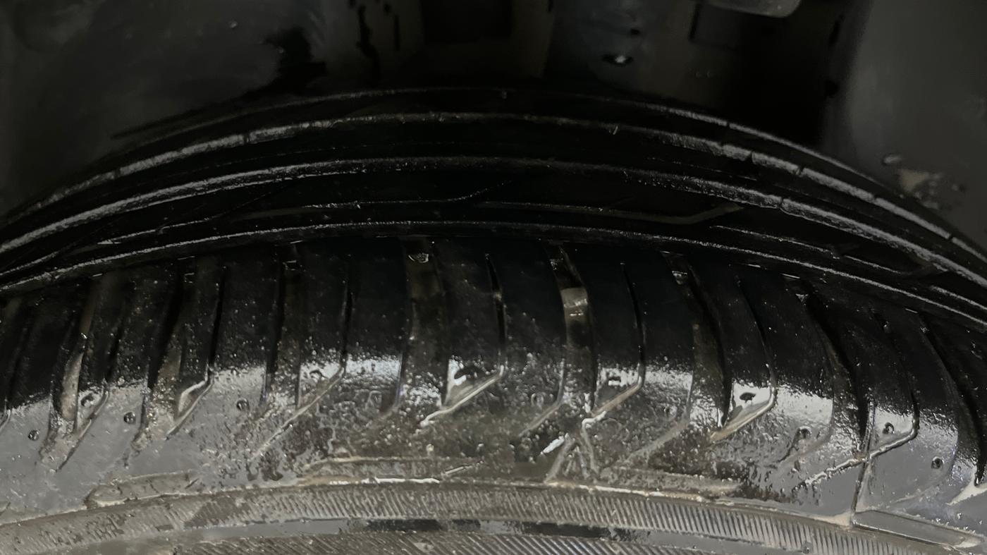 2019 Jeep Compass LIMITED PLUS PETROL AT, Petrol, Automatic, 47,139 km, Left Rear Tyre Tread