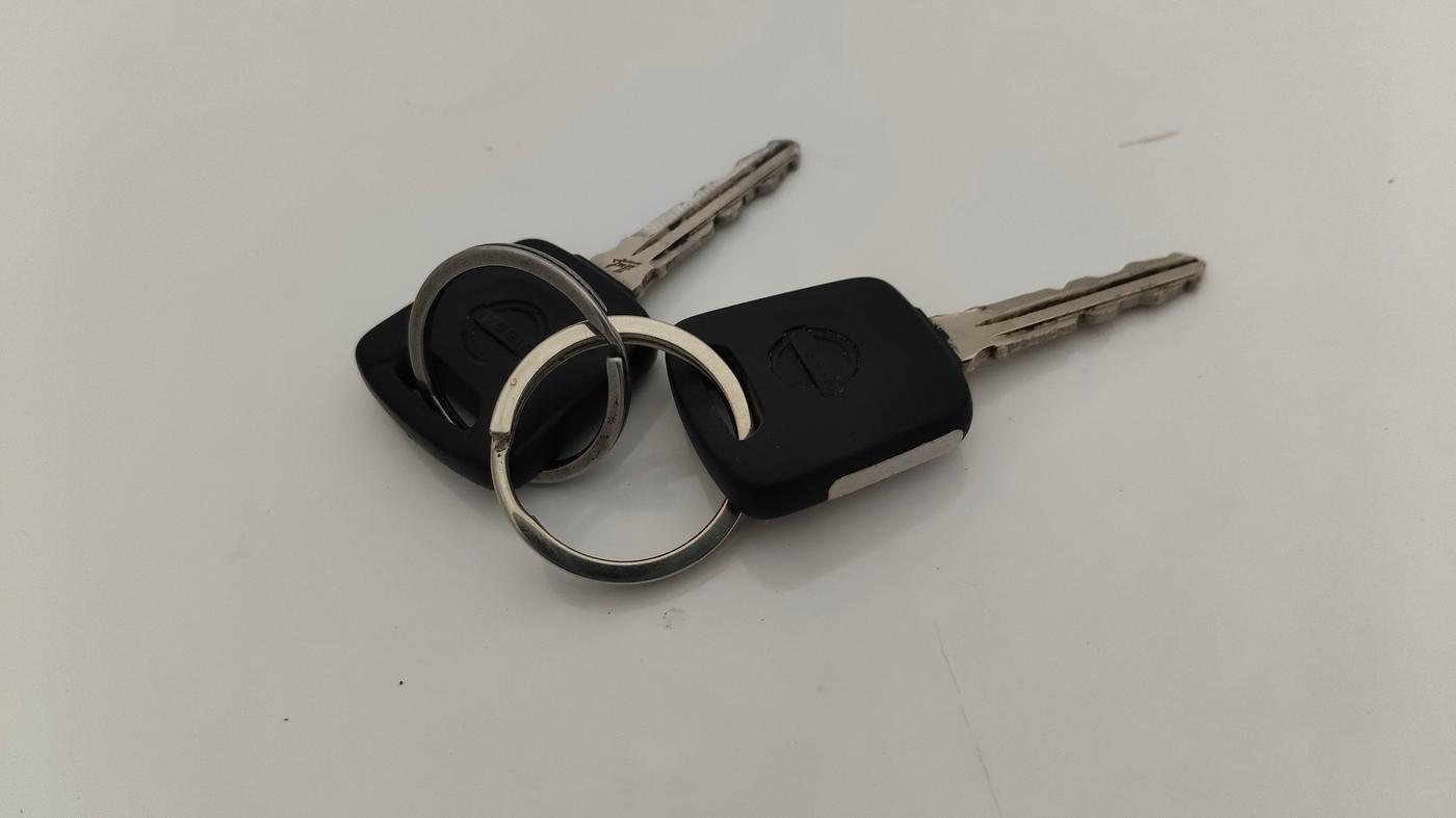2023 Nissan MAGNITE XE, Petrol, Manual, 46,553 km, Key Close Up
