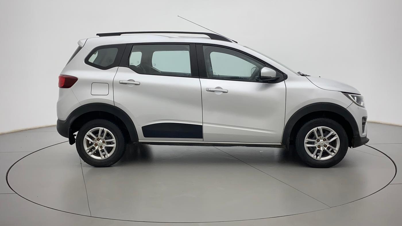 2021 Renault TRIBER RXT, Petrol, Manual, 60,402 km, Right Side View