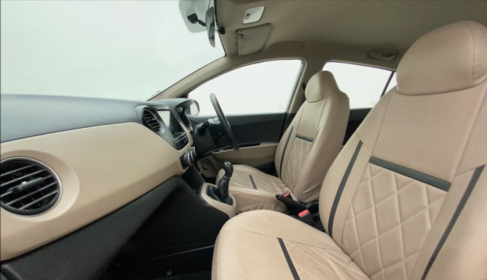 2015 Hyundai Grand i10 MAGNA 1.2 KAPPA VTVT, Petrol, Manual, 26,690 km, Right Side Front Door Cabin