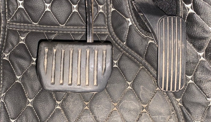 2022 Tata Safari XZA PLUS DARK EDITION, Diesel, Automatic, 27,886 km, Pedals