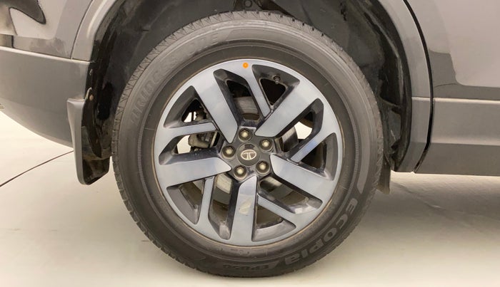 2022 Tata Safari XZA PLUS DARK EDITION, Diesel, Automatic, 27,886 km, Right Rear Wheel