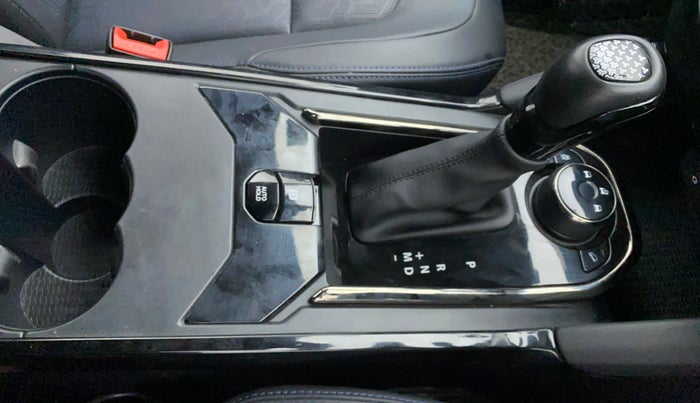 2022 Tata Safari XZA PLUS DARK EDITION, Diesel, Automatic, 27,886 km, Gear Lever