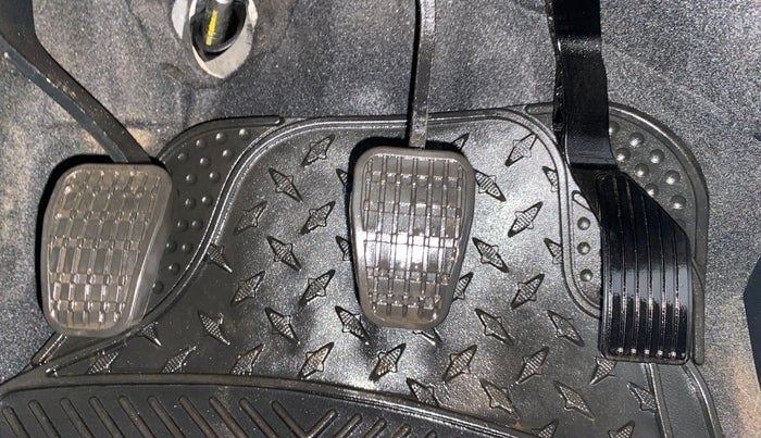 2023 Tata NEXON XE PETROL, Petrol, Manual, 15,334 km, Pedals