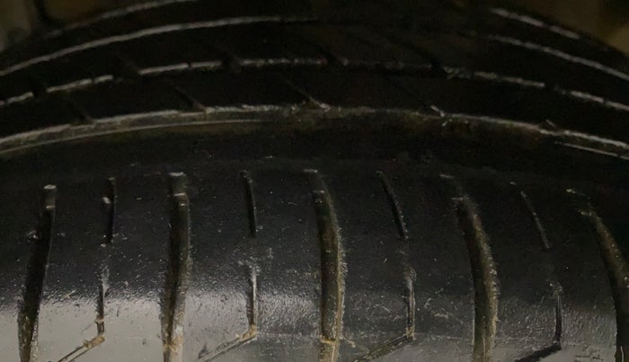 2022 Maruti S Cross ZETA AT 1.5, Petrol, Automatic, 13,393 km, Left Front Tyre Tread