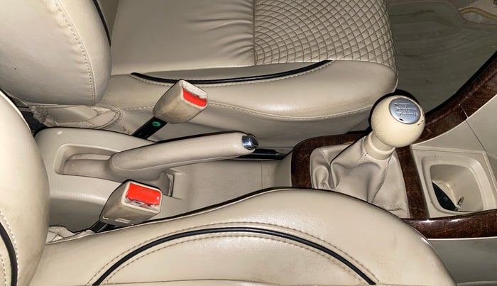 2016 Maruti Swift Dzire ZXI, Petrol, Manual, 73,424 km, Gear Lever