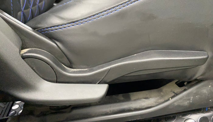 2020 Maruti Swift VXI, Petrol, Manual, 40,354 km, Driver Side Adjustment Panel