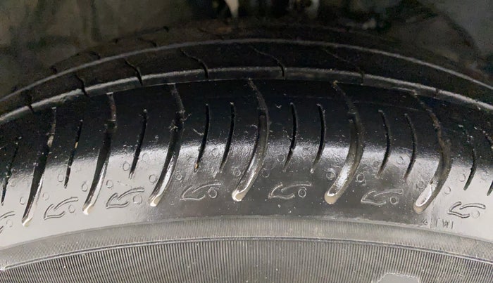 2021 Maruti Baleno SIGMA PETROL 1.2, Petrol, Manual, 23,374 km, Right Front Tyre Tread