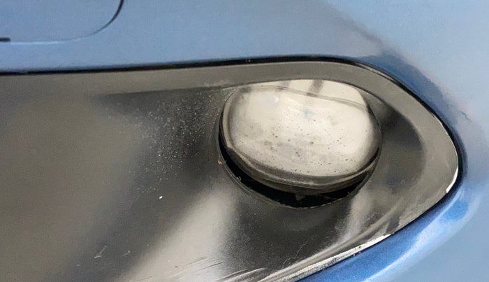 2017 Maruti Baleno DELTA PETROL 1.2, Petrol, Manual, 82,843 km, Left fog light - Not fixed properly