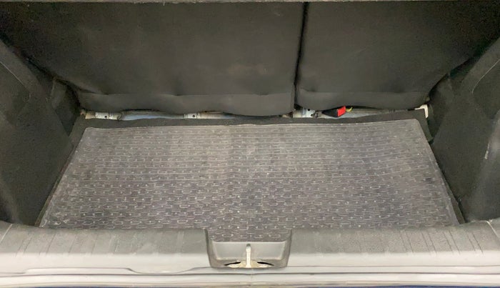 2017 Maruti Baleno DELTA PETROL 1.2, Petrol, Manual, 82,843 km, Boot Inside