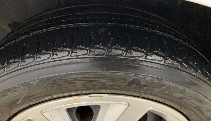 2022 Tata ALTROZ XT PETROL, Petrol, Manual, 63,748 km, Left Front Tyre Tread