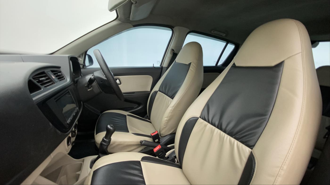 2019 Maruti Alto LXI, Petrol, Manual, 75,259 km, Right Side Front Door Cabin