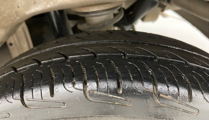 2019 Maruti Alto LXI, Petrol, Manual, 75,259 km, Left Rear Tyre Tread