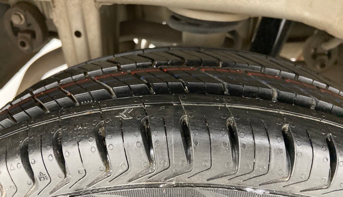 2019 Maruti Alto LXI, Petrol, Manual, 75,259 km, Right Rear Tyre Tread