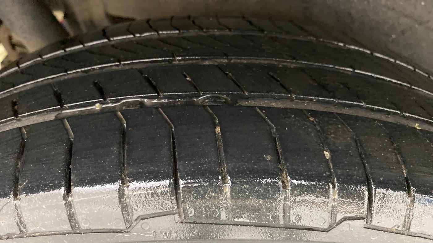2015 Maruti Wagon R 1.0 VXI, Petrol, Manual, 73,736 km, Right Rear Tyre Tread