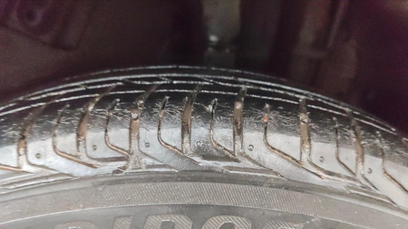2021 Tata NEXON XE PETROL, Petrol, Manual, 35,694 km, Left Rear Tyre Tread