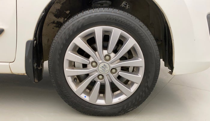 2016 Maruti Wagon R 1.0 VXI AMT, Petrol, Automatic, 69,491 km, Right Front Wheel